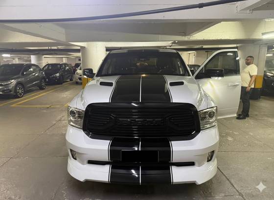 RAM 1500 5.7 V8 GASOLINA REBEL CD 4X4 AUTOMÁTICO